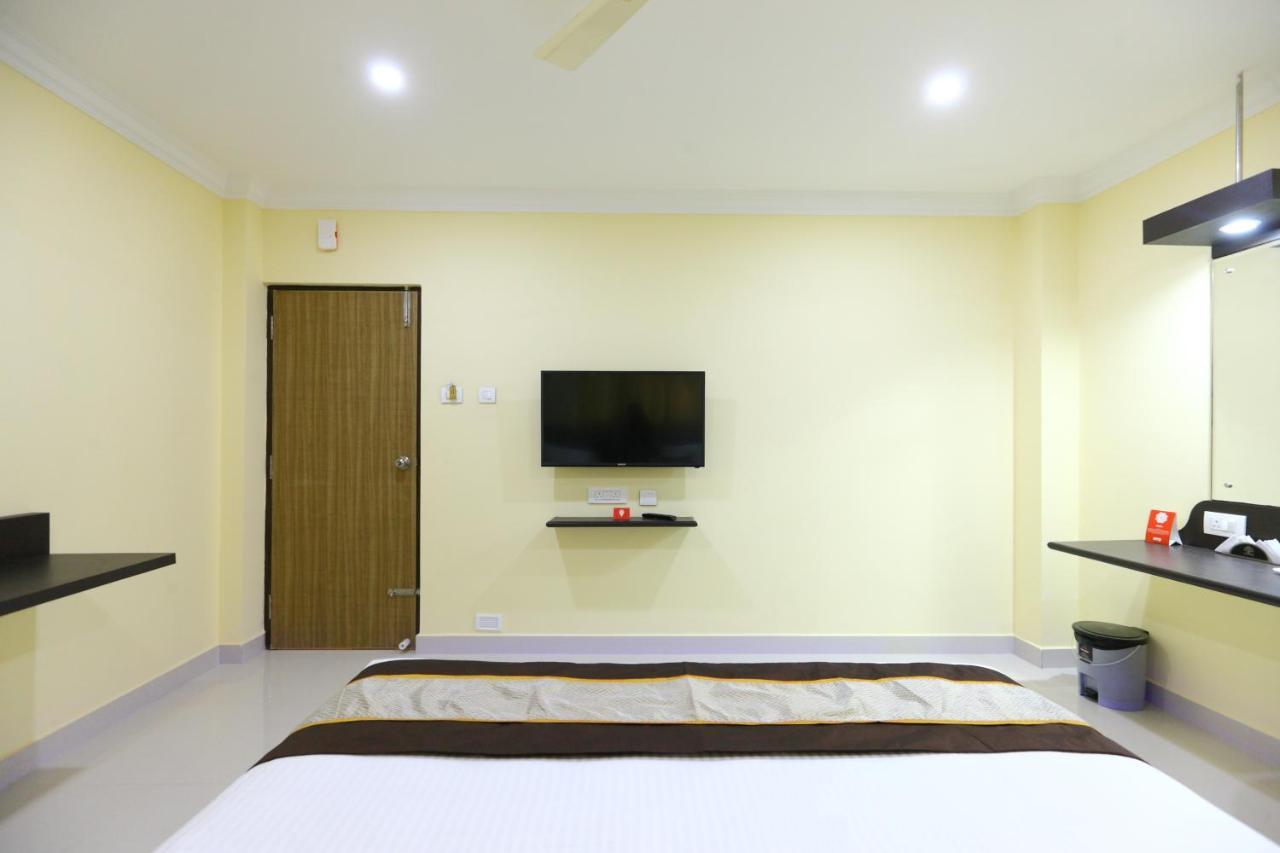 Hotel Salbala - Near Airport Madras Buitenkant foto