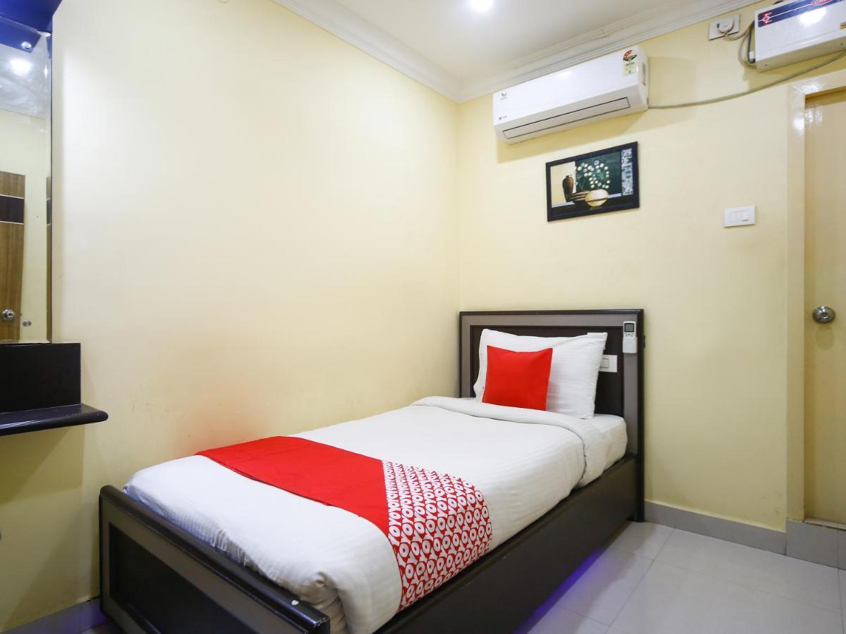 Hotel Salbala - Near Airport Madras Buitenkant foto