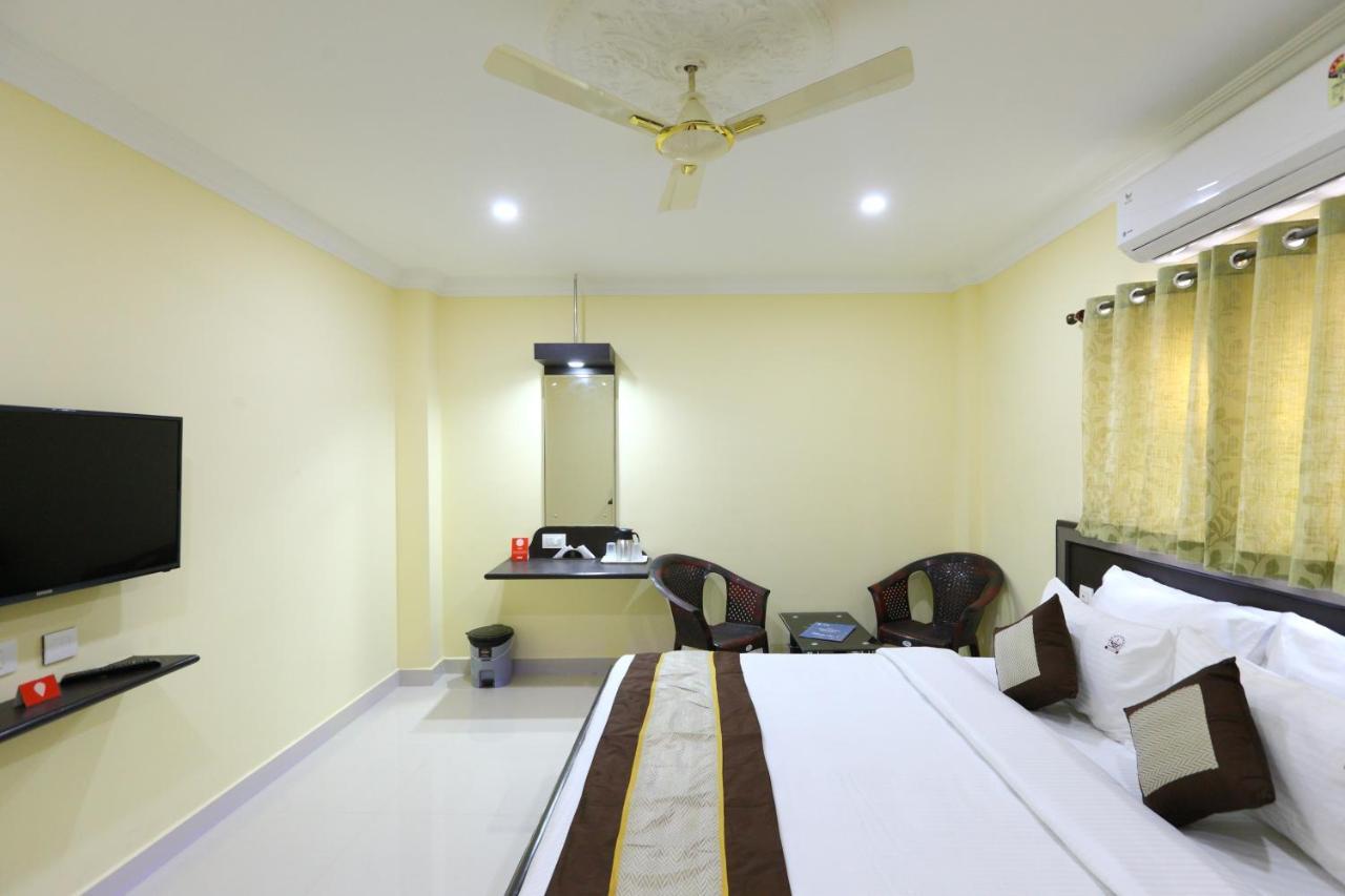 Hotel Salbala - Near Airport Madras Buitenkant foto