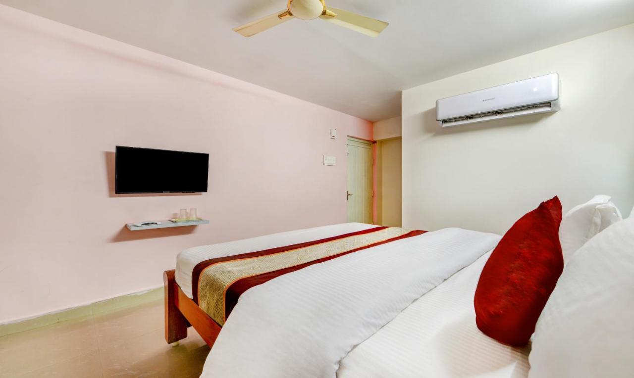 Hotel Salbala - Near Airport Madras Buitenkant foto